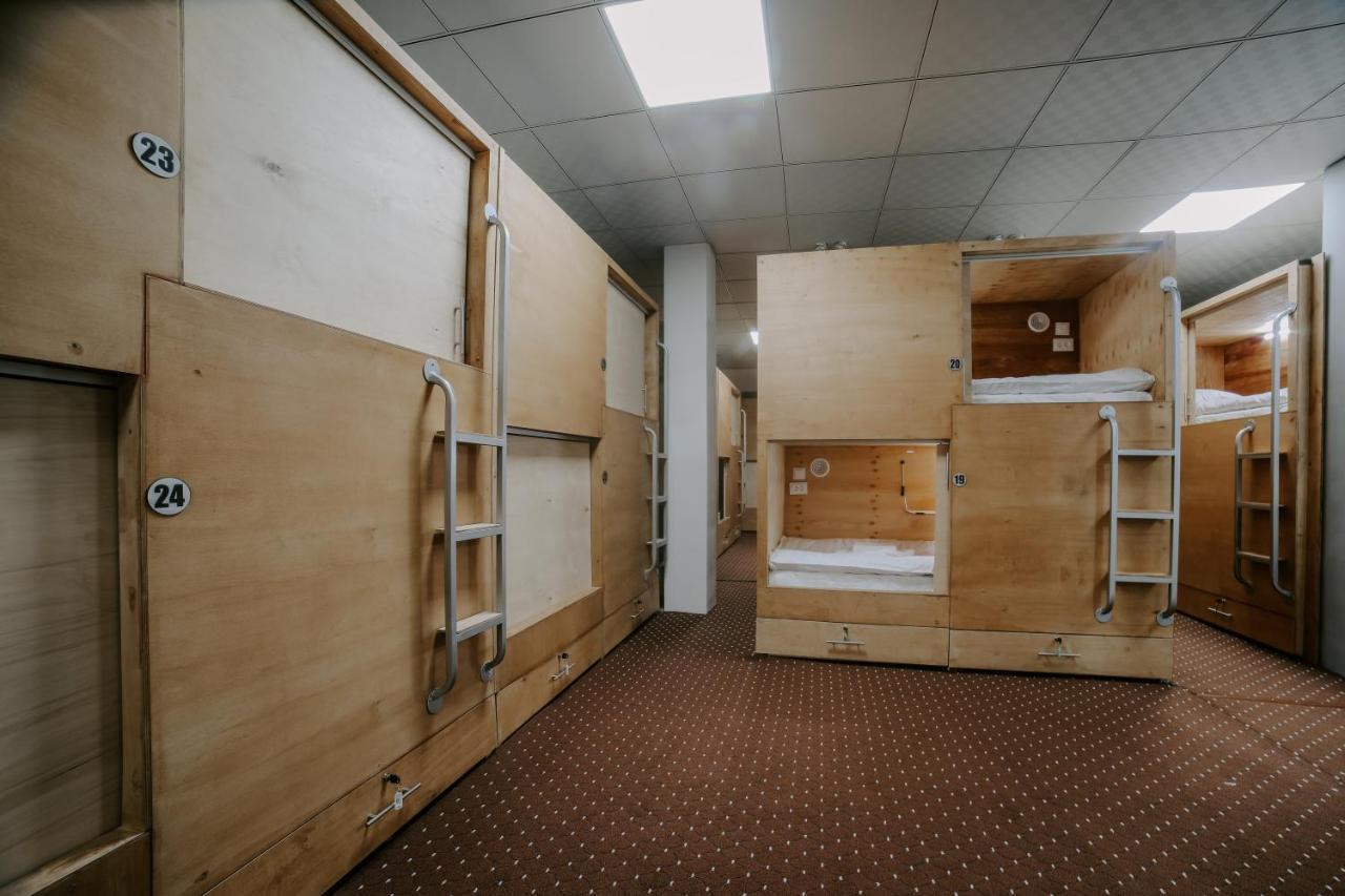 Capsule Hotel Ош Экстерьер фото